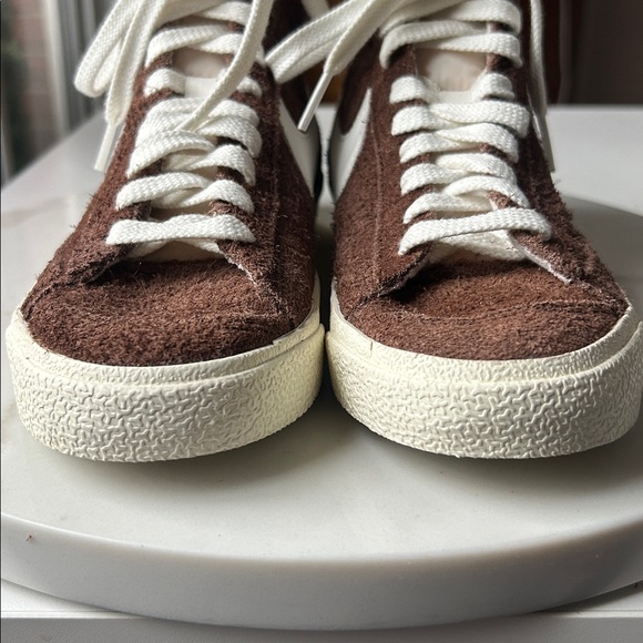 Nike Blazer Mid '77 Sneakers Suede Vintage Cacao Wow/Coconut Milk/Black - Picture 3 of 13